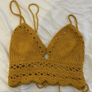 Knot 4 u crochet top